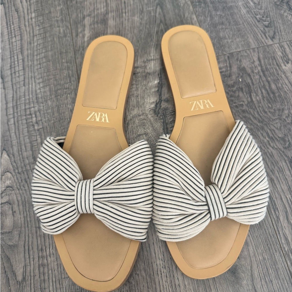 Zara Split Leather Bow Sandals